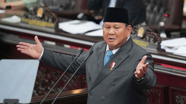 Prabowo Minta Himbara Turunkan Suku Bunga Kredit